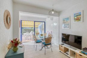 Apartment with SWIMMING POOL and TERRACE 4mn BEACH